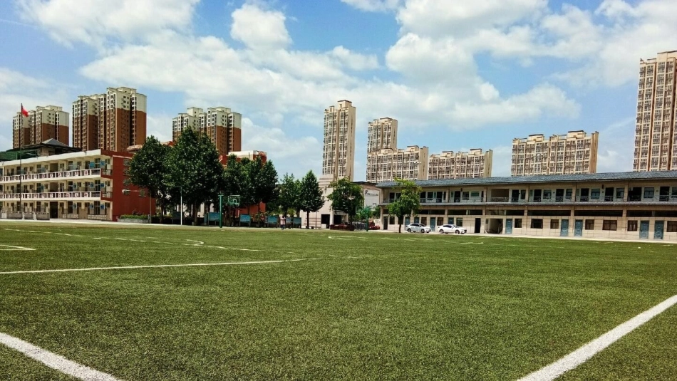 部编版道德与法治三上-4 说说我们的学校.pptx_第3页